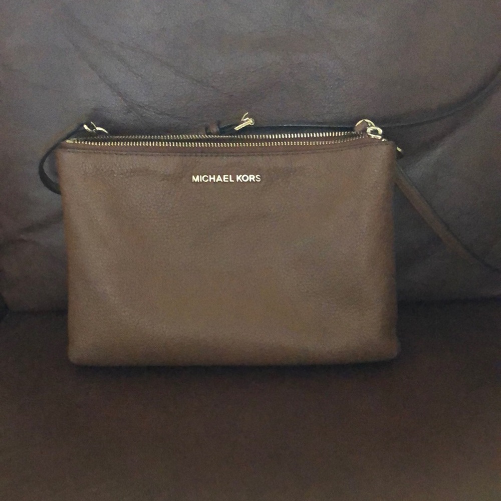 Micheal Kors purse